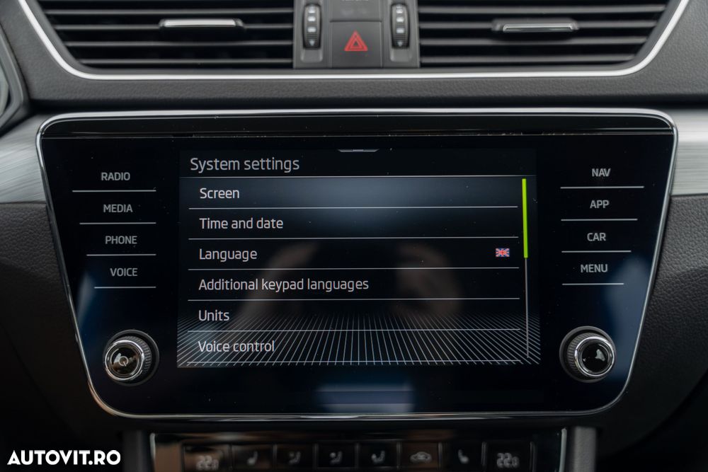 SKODA Superb 2021 — imagine 28
