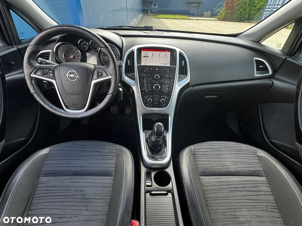 Opel Astra 1.4 Turbo - 12