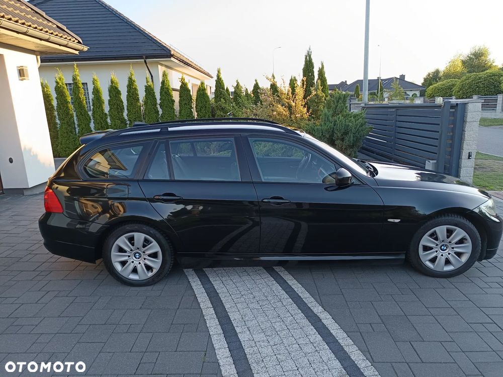 BMW Seria 3 318d - 11