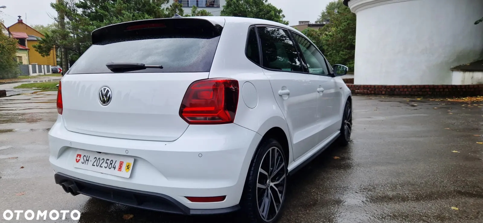 Volkswagen Polo 1.8 TSI (Blue Motion Technology) DSG GTI - 11