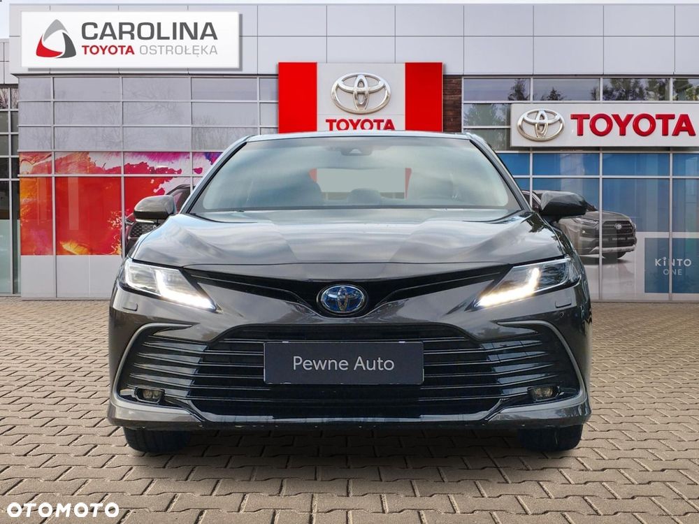 Toyota Camry - 9