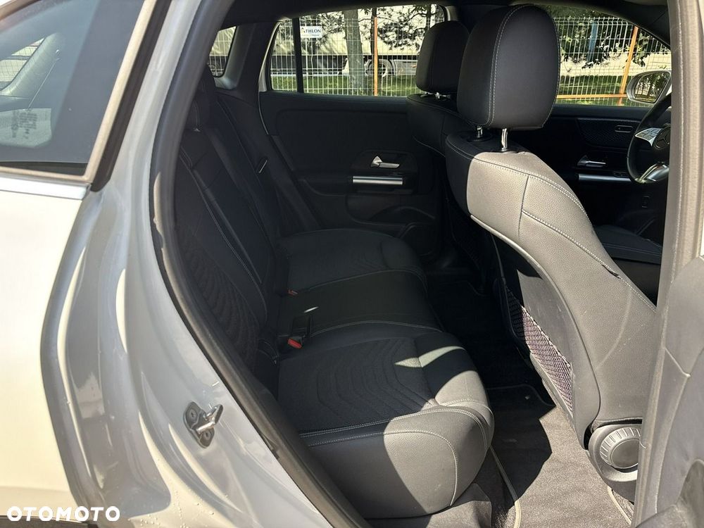 Mercedes-Benz EQA 250+ 70.5kWh Progressive - 16