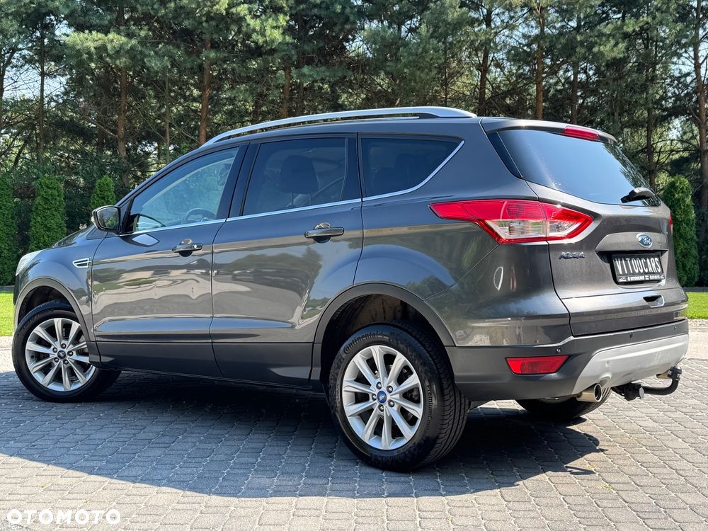 Ford Kuga 2.0 TDCi 2x4 Titanium - 13