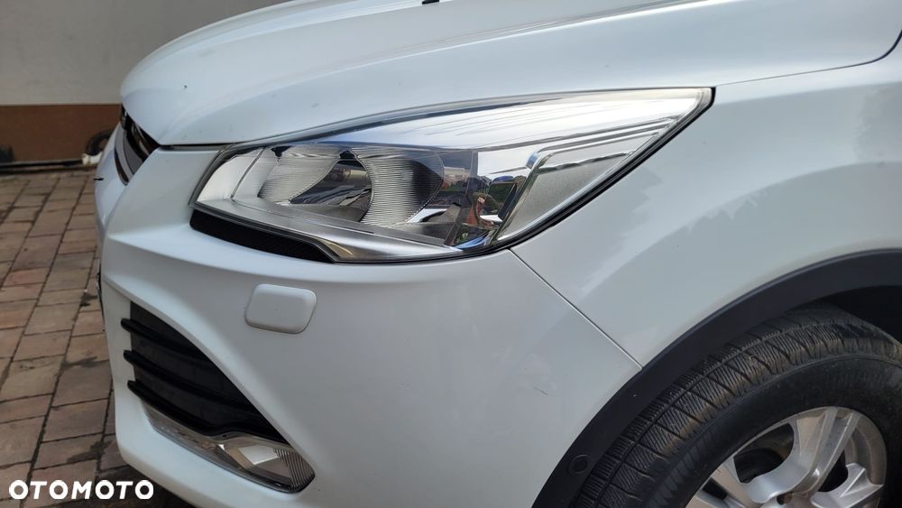 Ford Kuga 2.0 TDCi 2x4 Titanium - 8