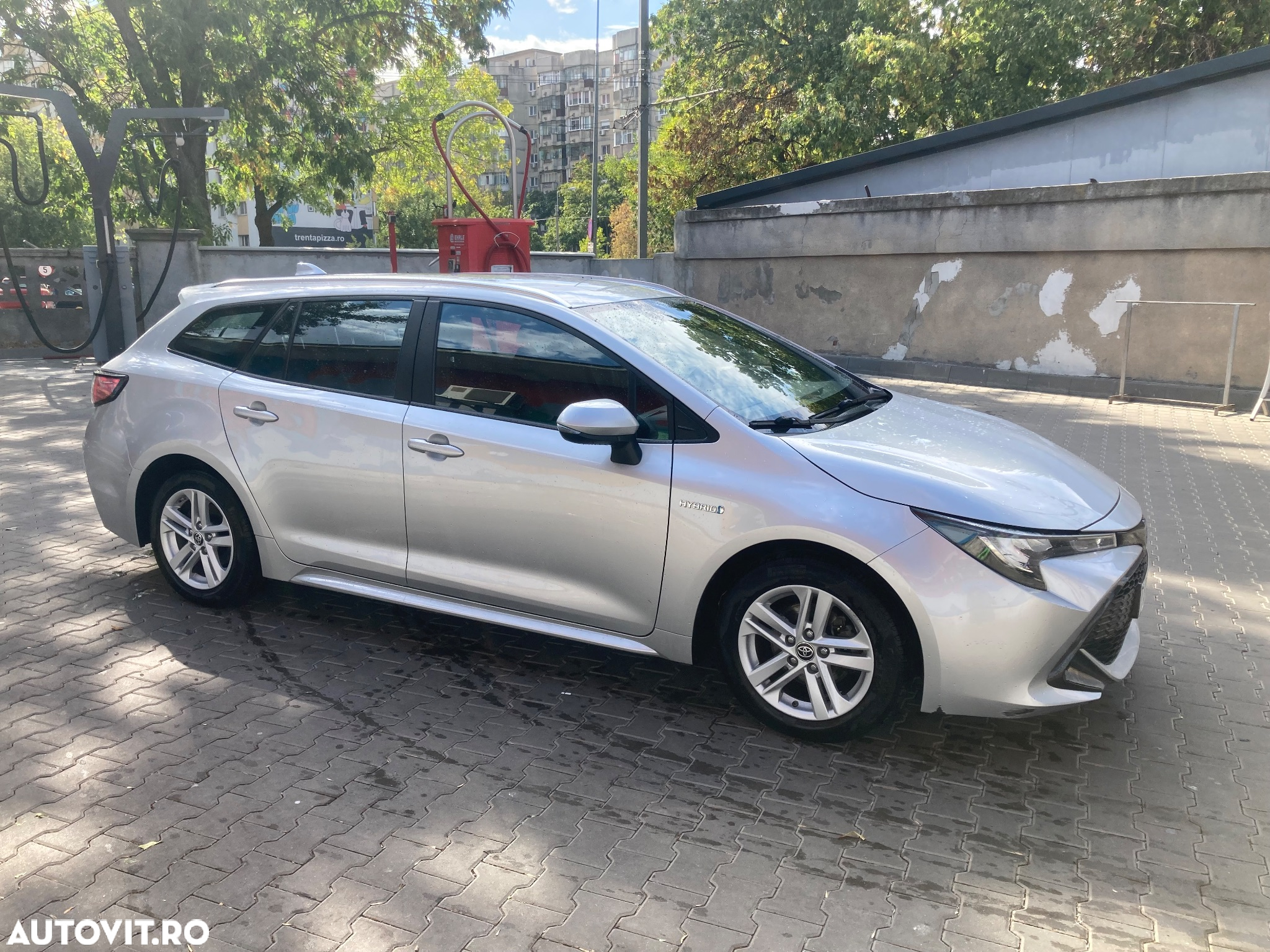 Toyota Corolla 1.8 HSD Business - 3