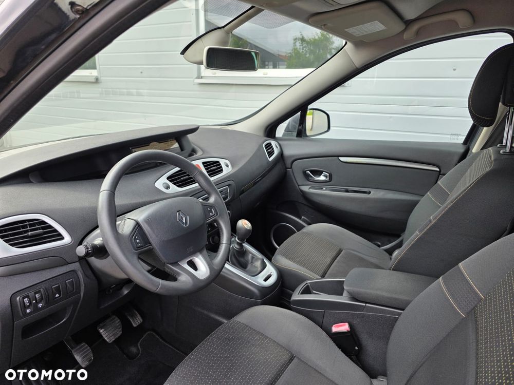Renault Scenic 1.6 16V 110 Dynamique - 21