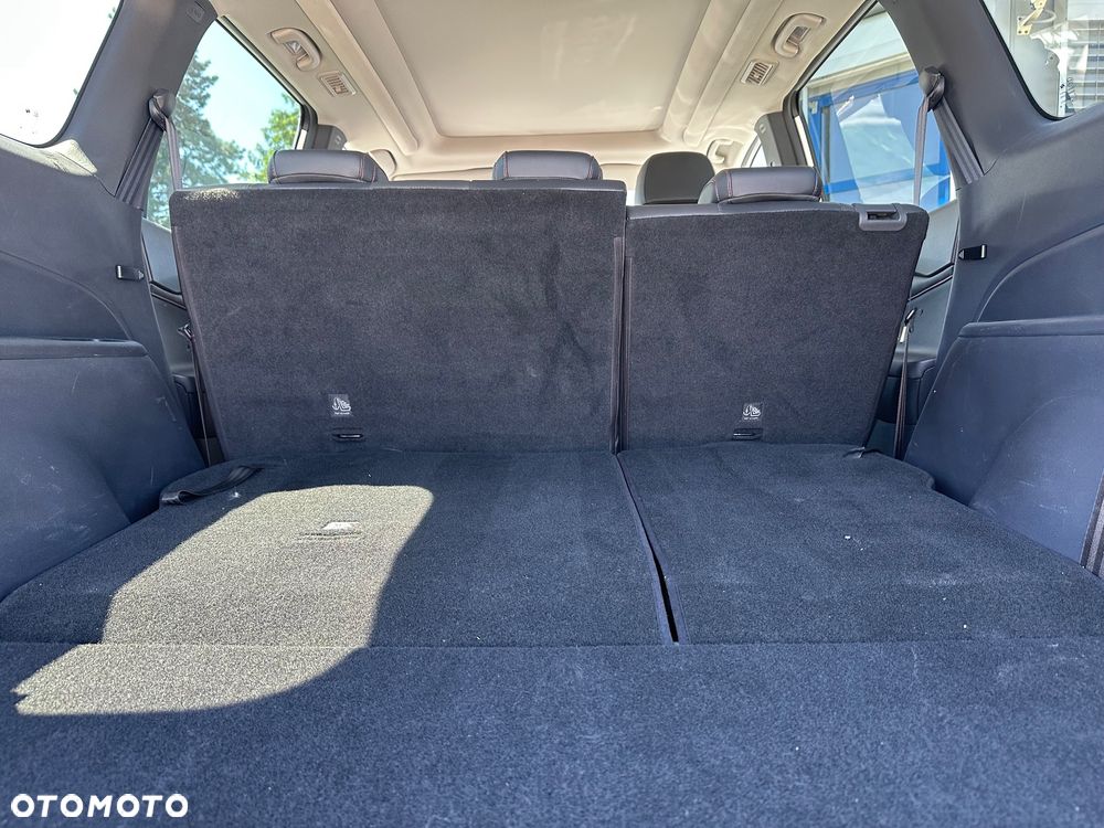 Maxus Euniq 5 - 16