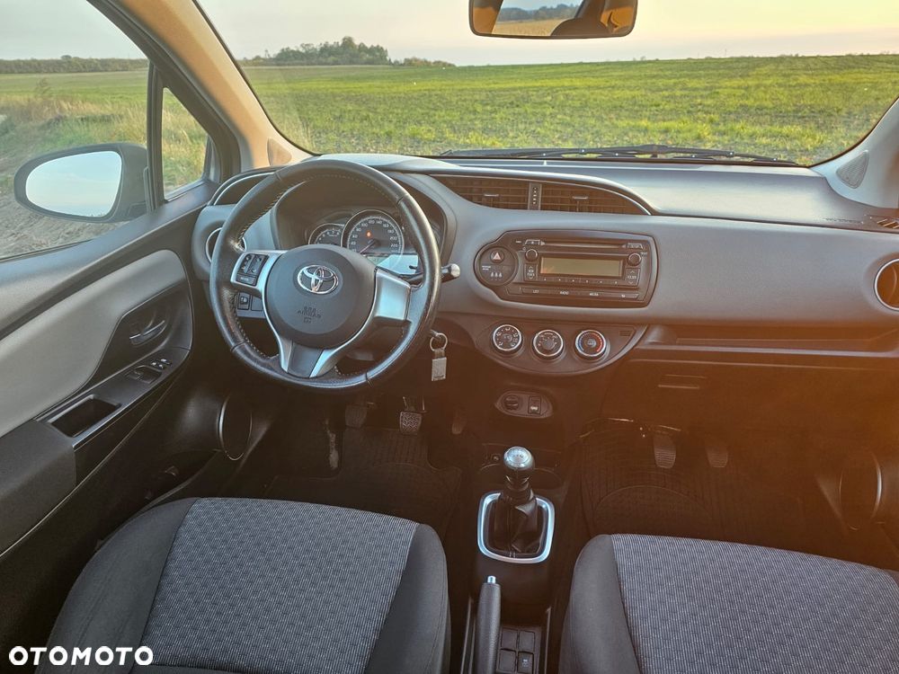 Toyota Yaris 1.0 Active EU6 - 11
