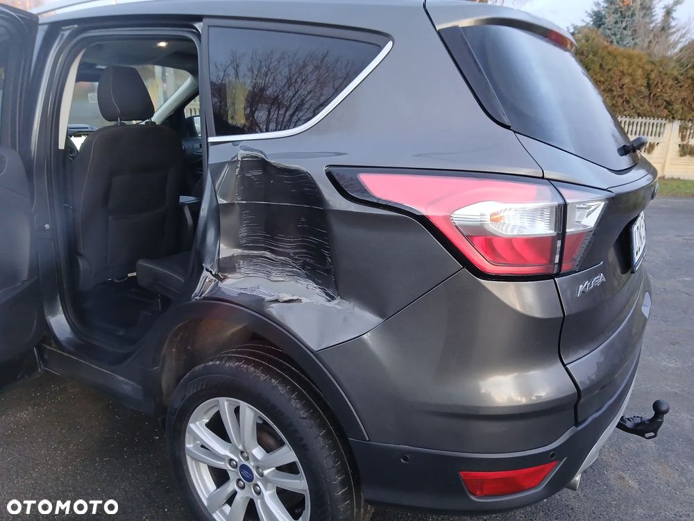 Ford Kuga 2.0 TDCi 4x4 Titanium - 12