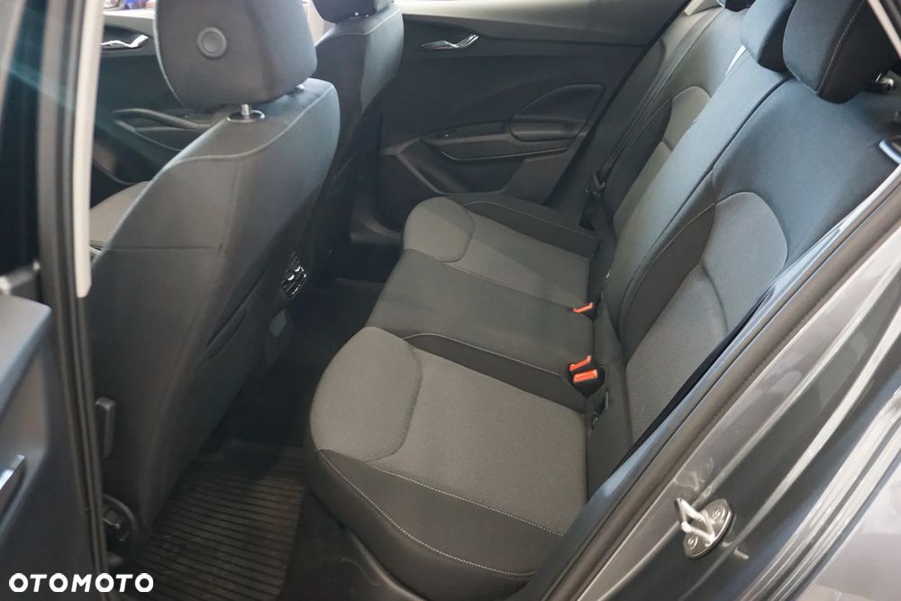 Skoda Fabia 1.0 TSI Drive DSG - 9