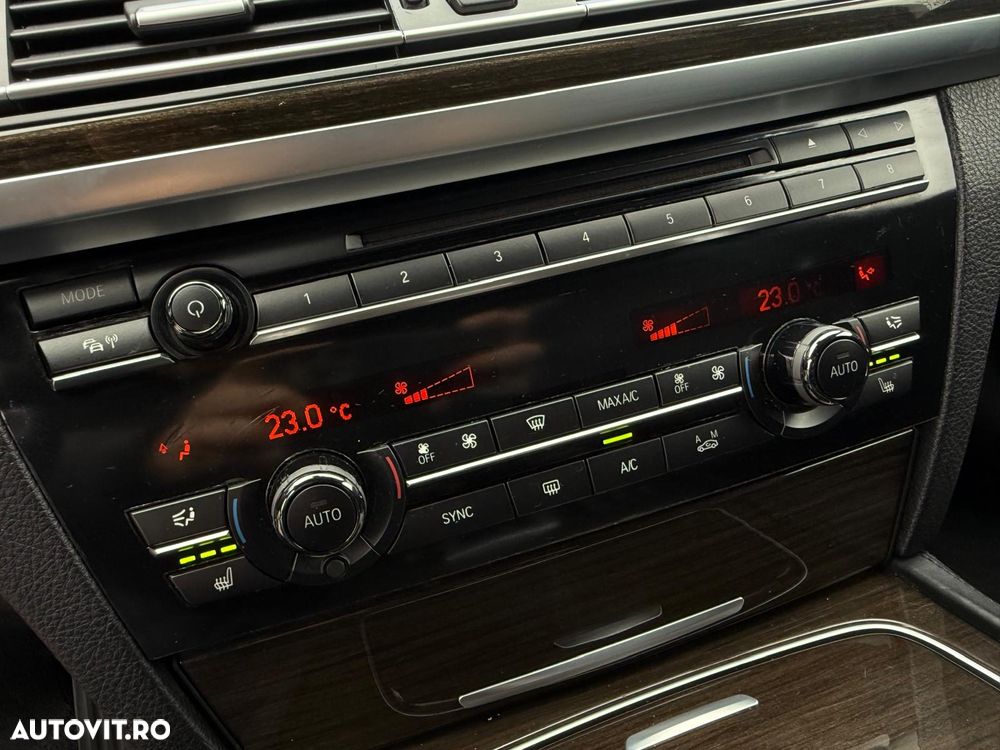 BMW Seria 7 730d xDrive Edition Exclusive - 26