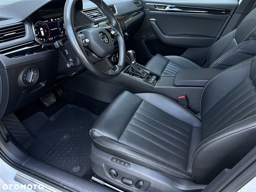 Skoda Superb 2.0 TDI SCR 4x4 L&K DSG - 11