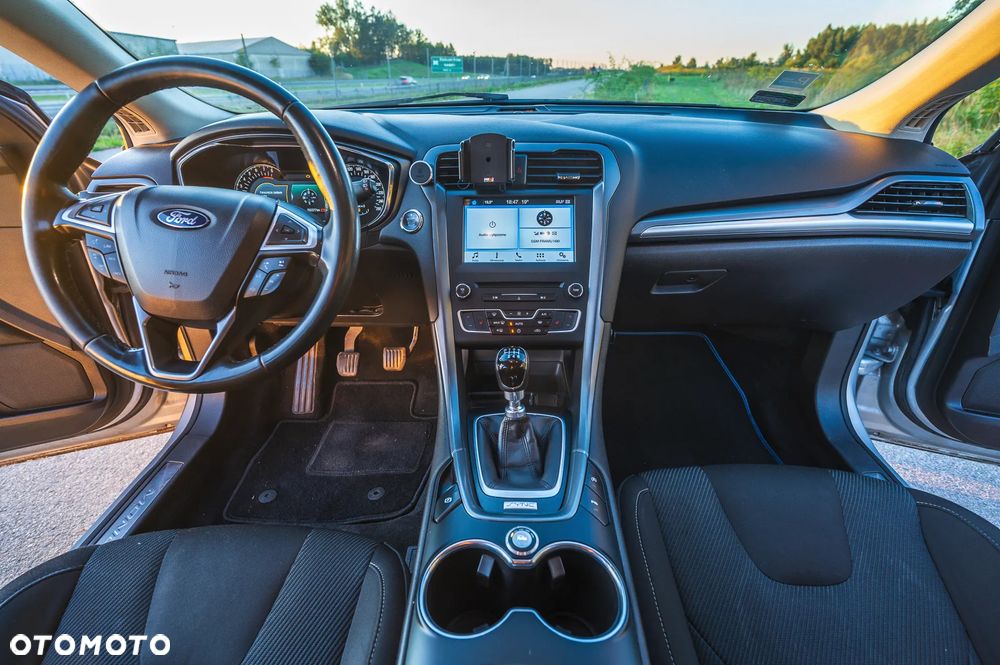 Ford Mondeo 1.5 EcoBoost Titanium - 9