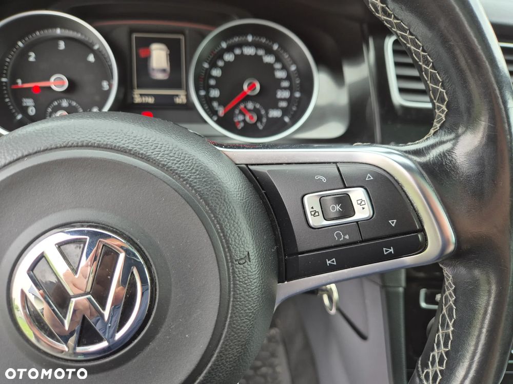 Volkswagen Golf GTD (BlueMotion Technology) - 39