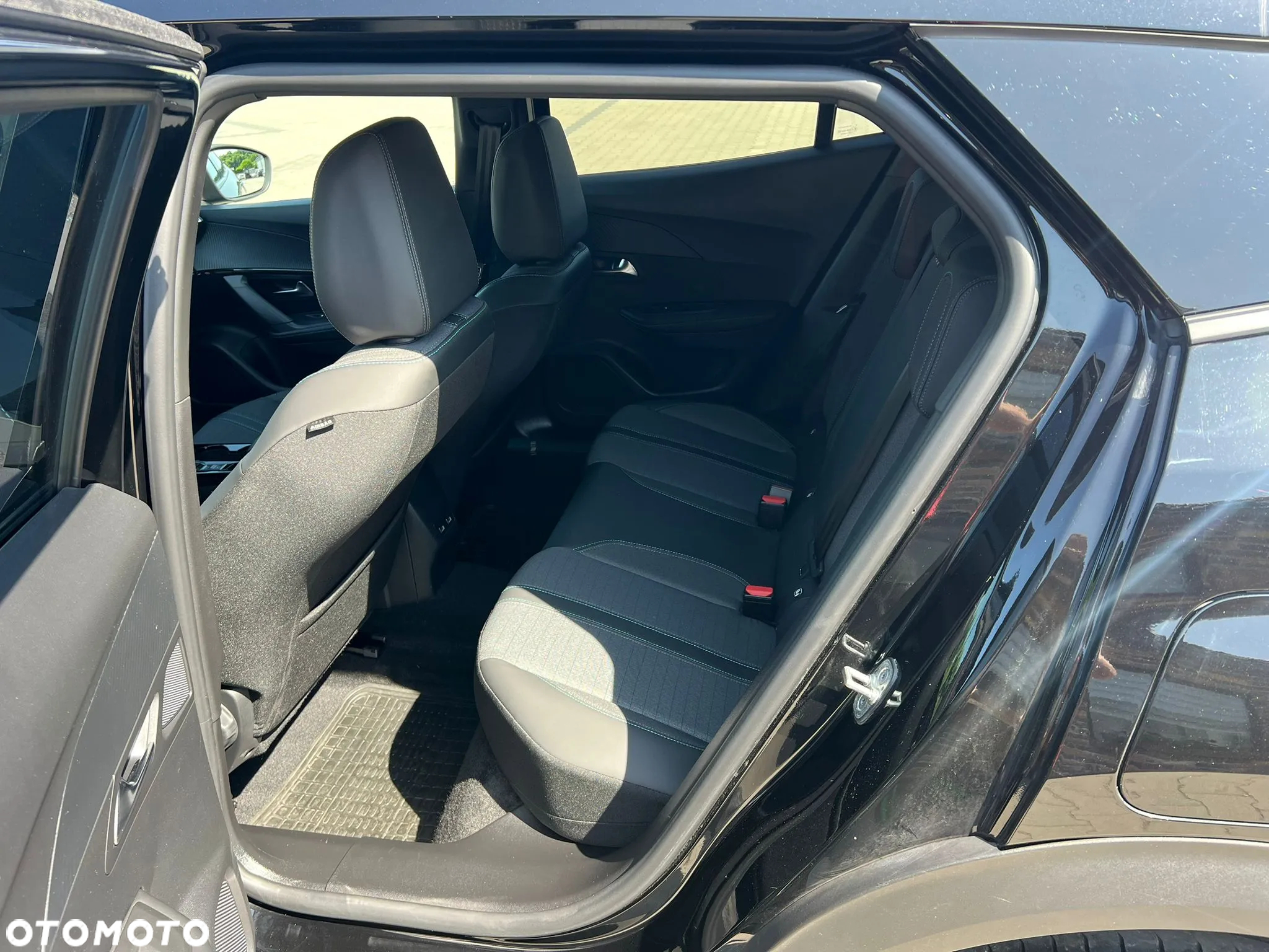 Peugeot 2008 1.2 PureTech Active Pack S&S - 9