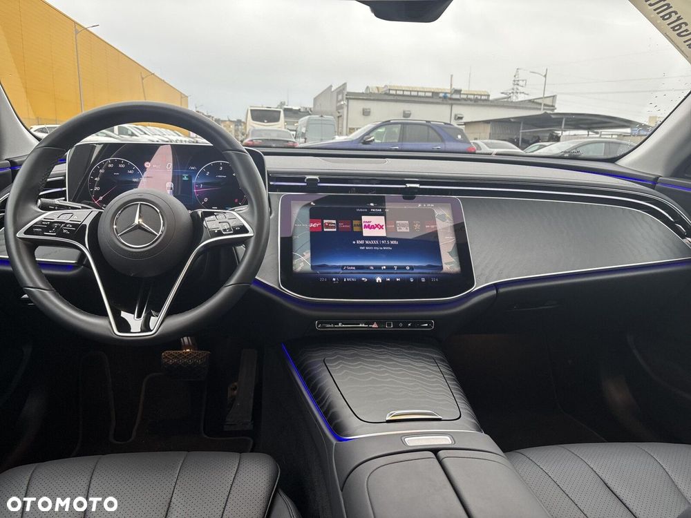 Mercedes-Benz Klasa E - 17