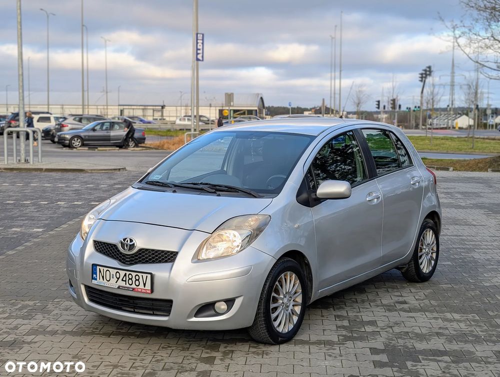 Toyota Yaris 1.33 VVT-i Multi Mode Sol - 1