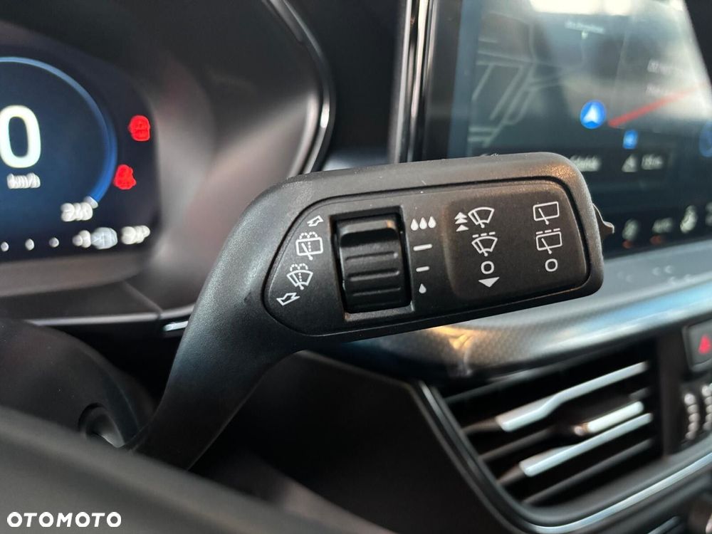 Ford Focus 1.0 EcoBoost mHEV Active X - 24