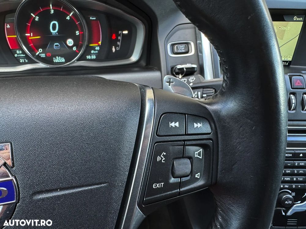 Volvo XC 60 D4 Geartronic Summum - 13
