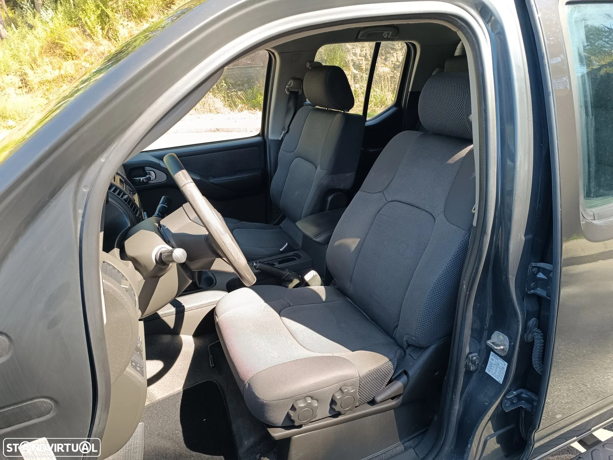 Nissan Navara 2.5 dCi CD SE - 11