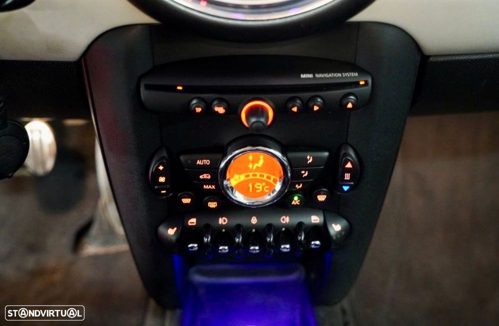 MINI 3 Portas Cooper SD - 11