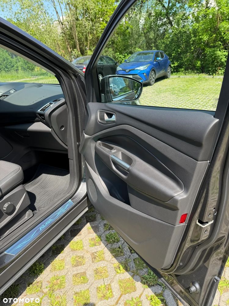 Ford Kuga 2.0 TDCi AWD Titanium - 14