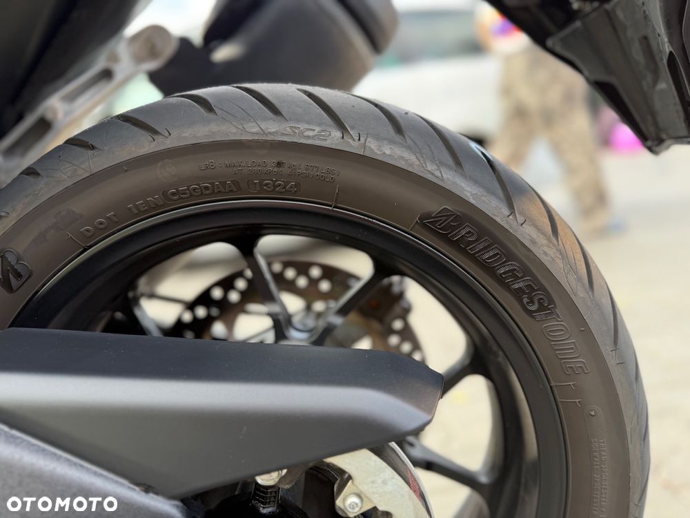 Yamaha Tmax - 20