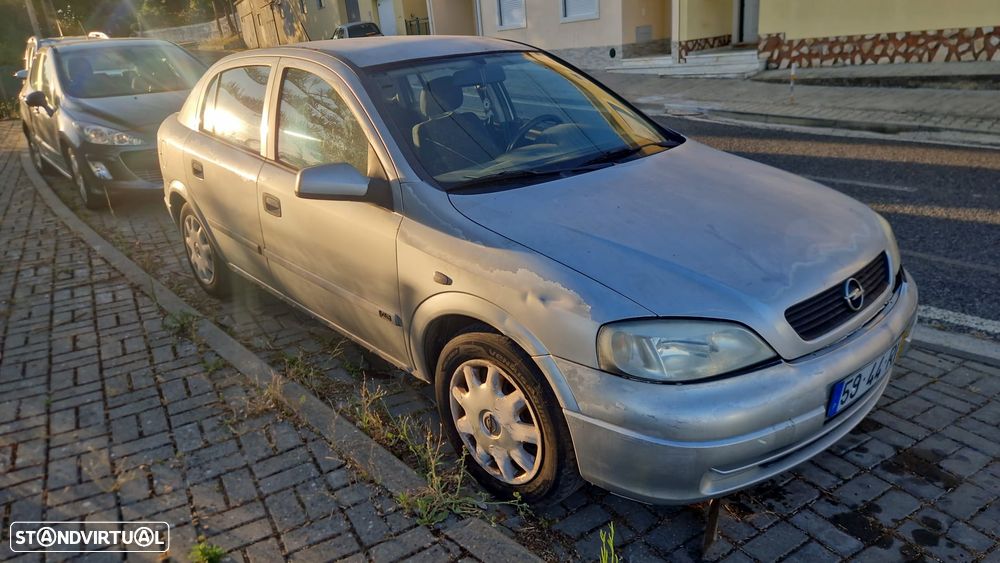 Opel Astra - 2