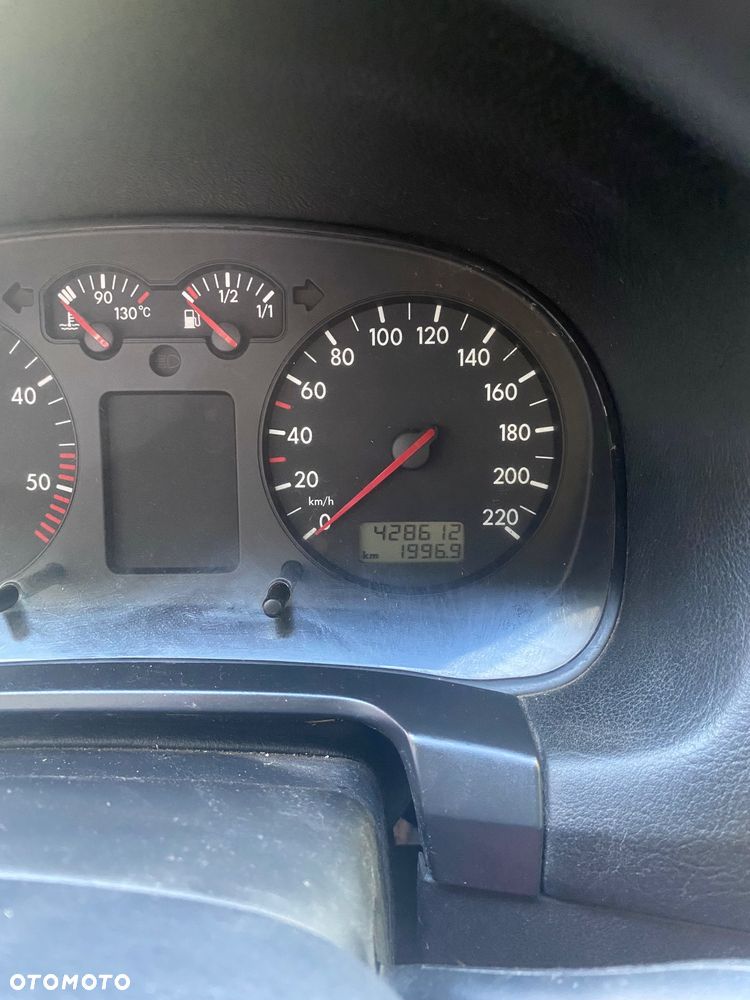 Volkswagen Golf - 9