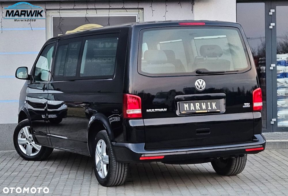 Volkswagen Multivan - 32
