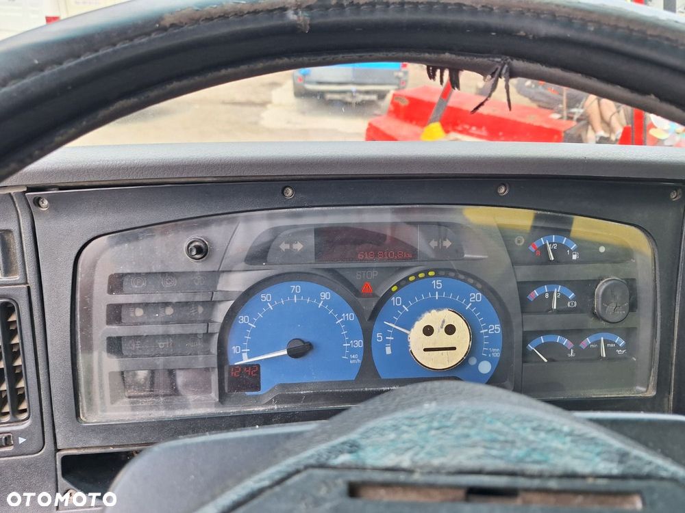 Renault 270.18 4X2 - 16