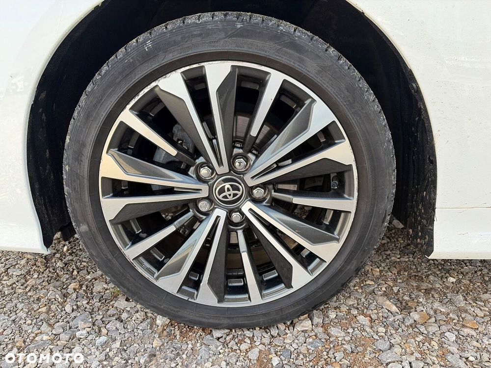 Toyota Corolla 1.8 Hybrid Style - 18