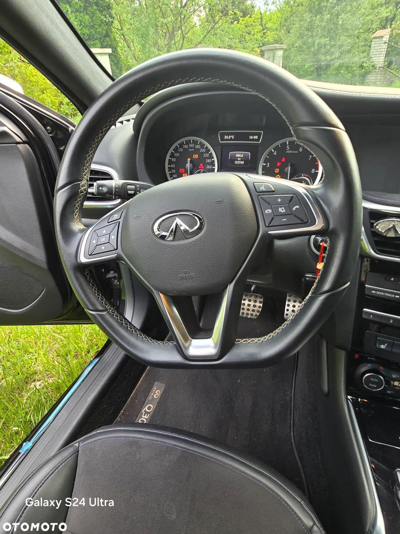 Infiniti Q30 2.0t Sport City Black AWD 7DCT - 5