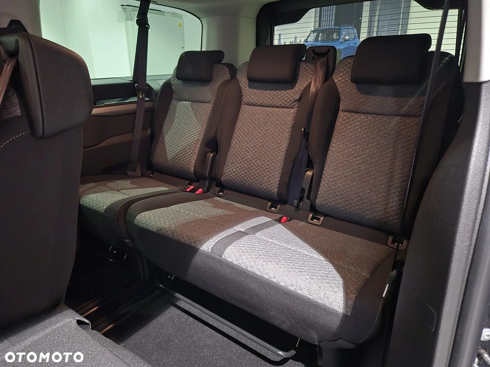 Peugeot Traveller 2.2 BlueHDi Long Business EAT8 - 11