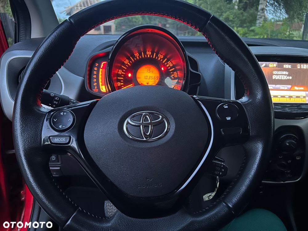 Toyota Auris - 15