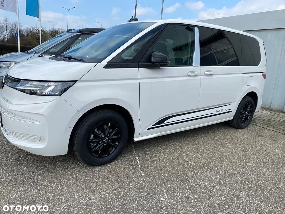 Volkswagen Multivan - 22