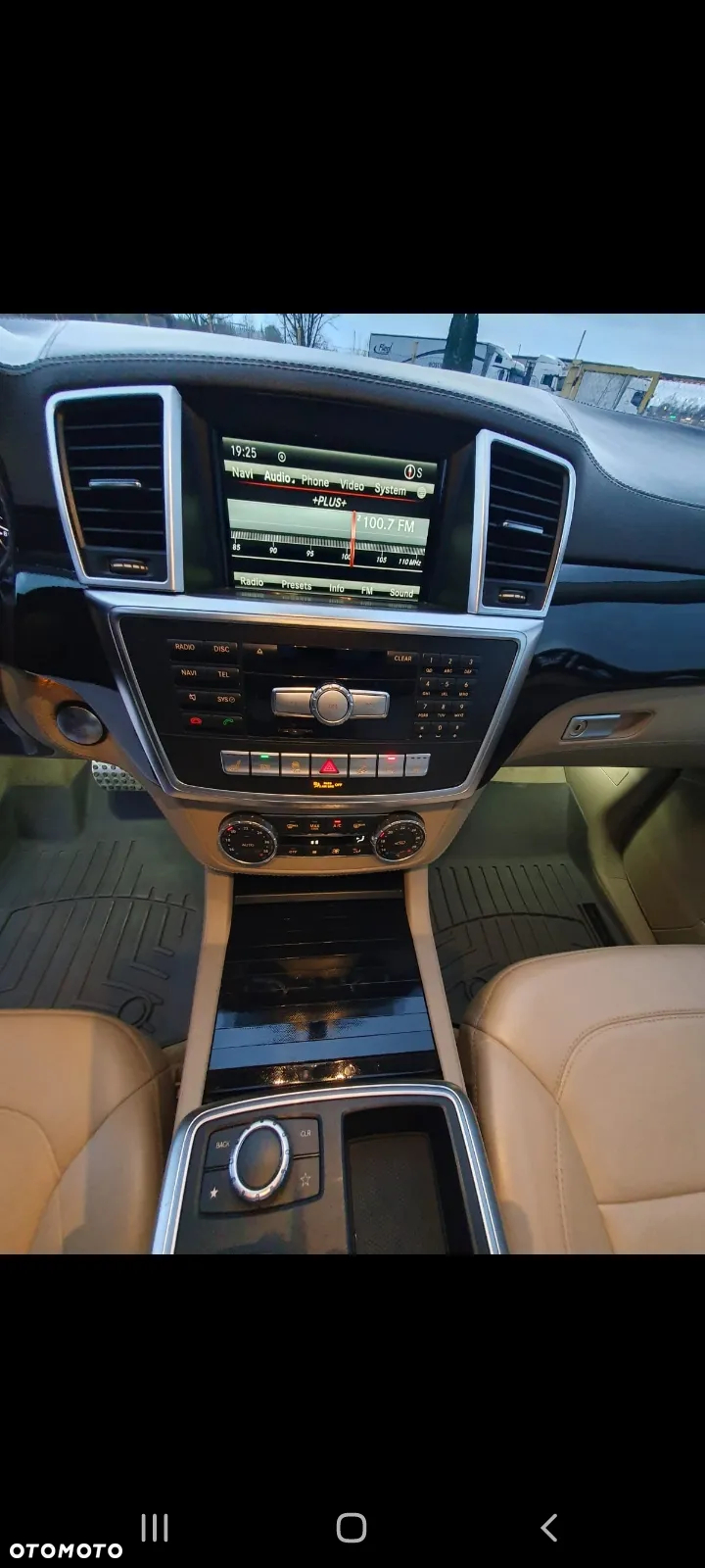 Mercedes-Benz ML 400 4MATIC 7G-TRONIC - 23