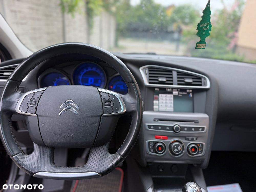 Citroën C4 PureTech 130 Stop&Start SHINE - 11