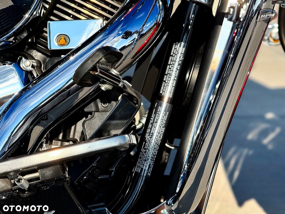 Suzuki Boulevard - 24
