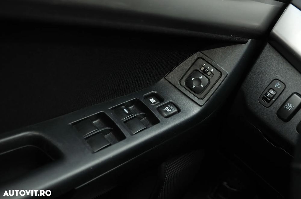 Mitsubishi Lancer 1.8 CVT Intense - 17