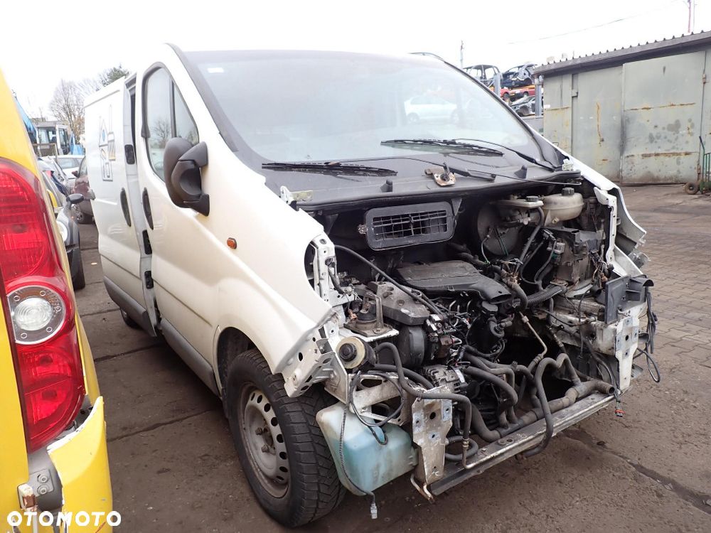 CZĘŚCI - Opel Vivaro A I 1,9 CDTI 80KM F9Q762 VAN 5B M77 2004r. INDEX - 9985 - 2