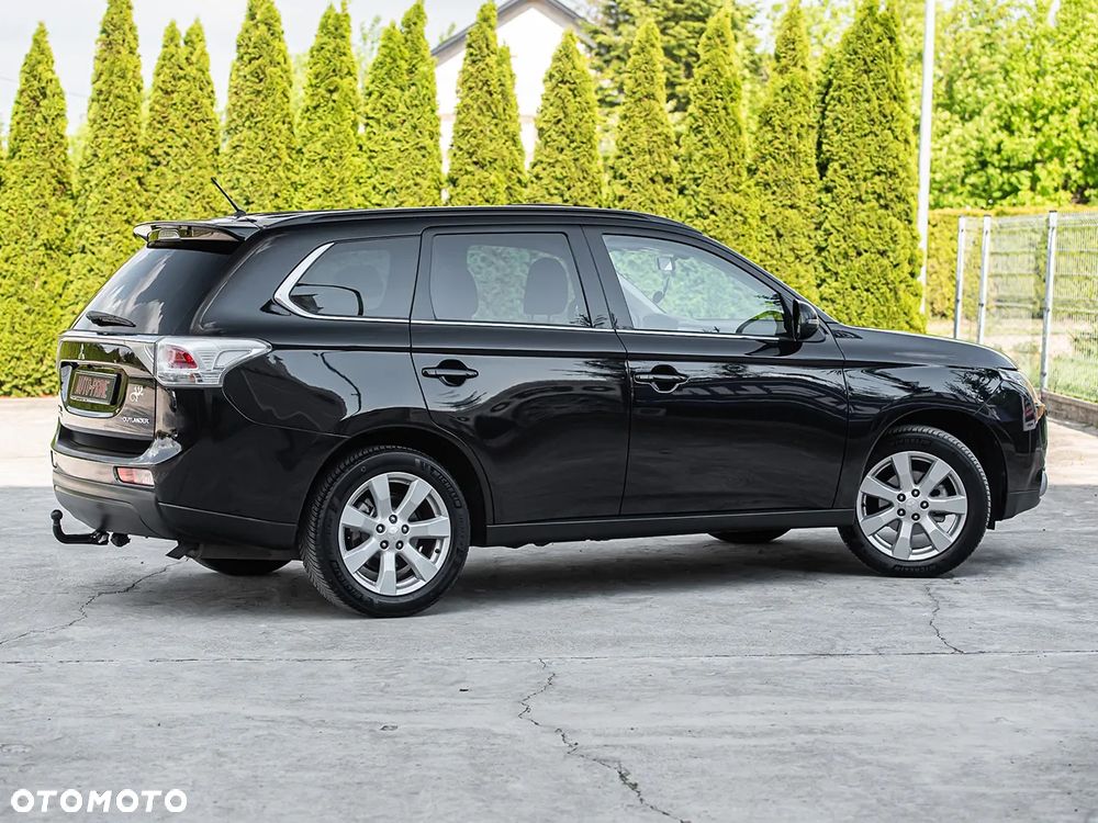 Mitsubishi Outlander - 14