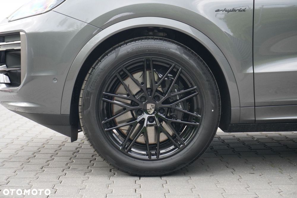 Porsche Cayenne - 4