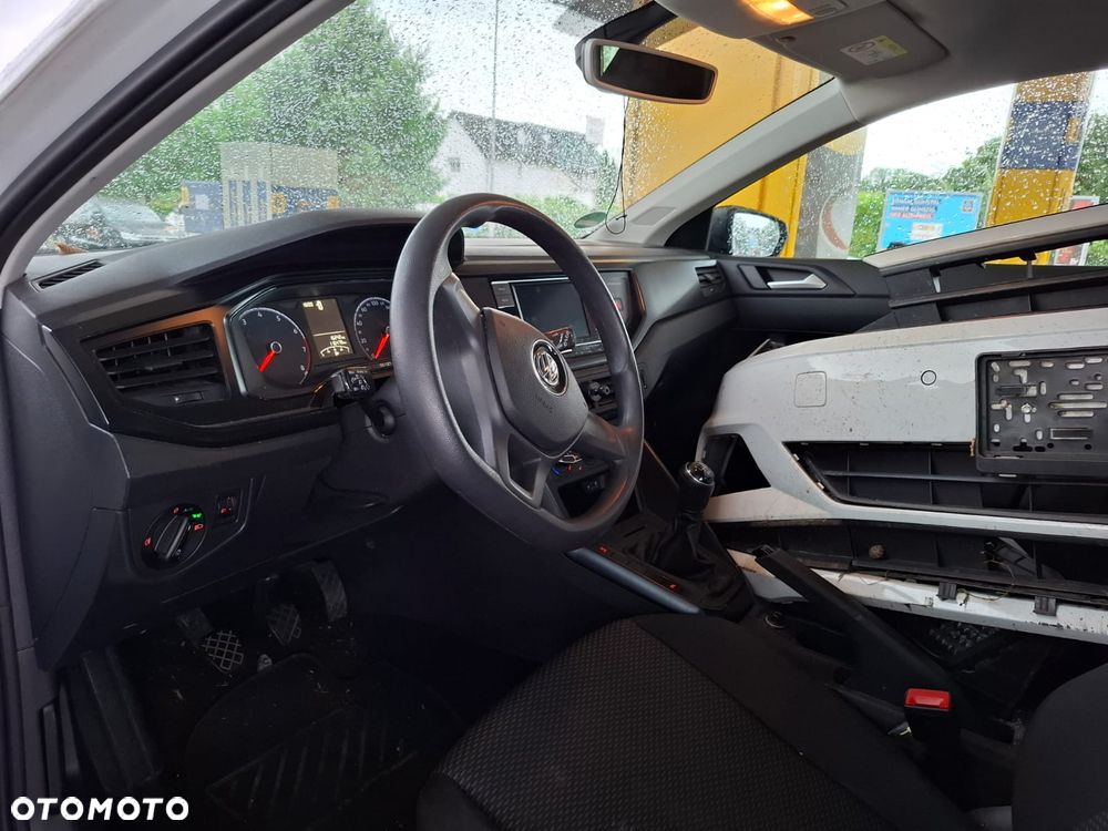 Volkswagen Polo 1.0 Comfortline - 6