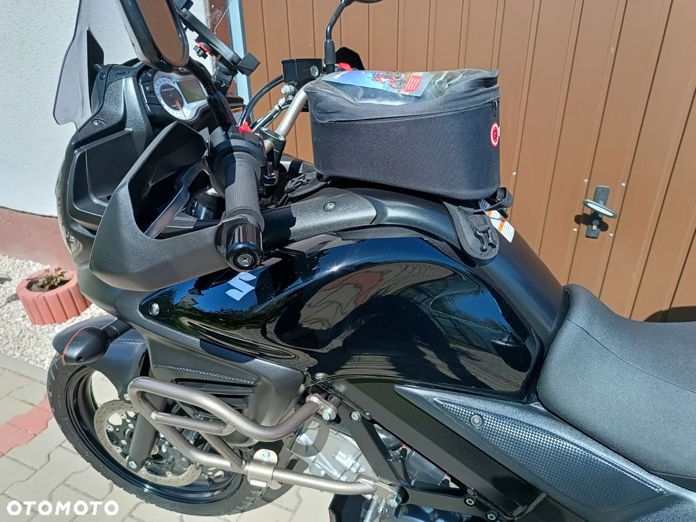 Suzuki V-STROM - 30