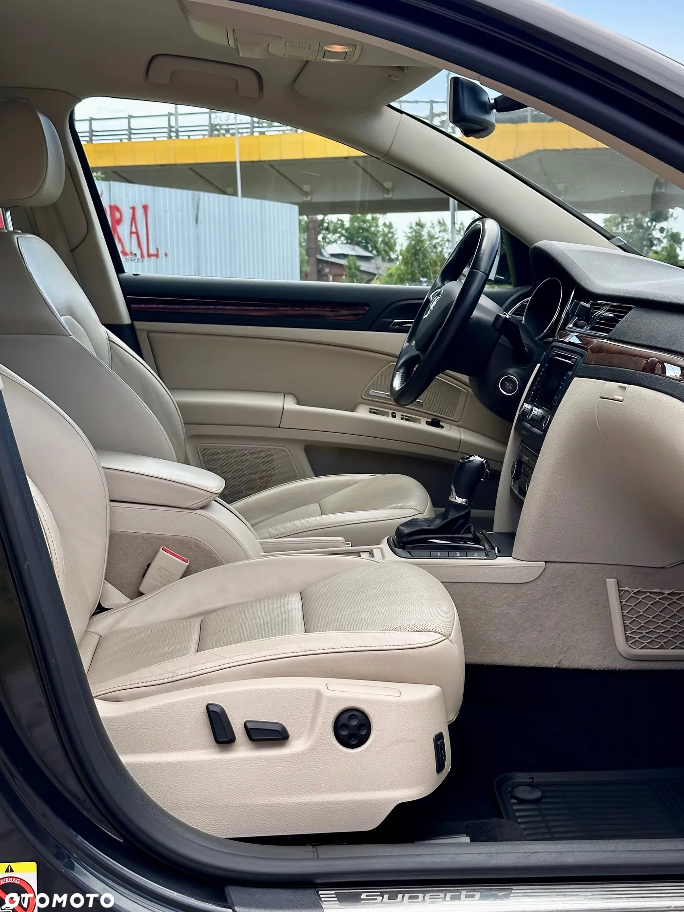 Skoda Superb 2.0 TDI 4x4 Elegance DSG - 5