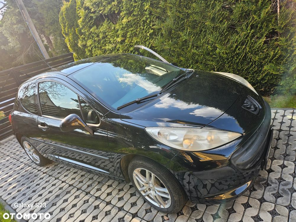 Peugeot 207 1.4 16V Presence - 2
