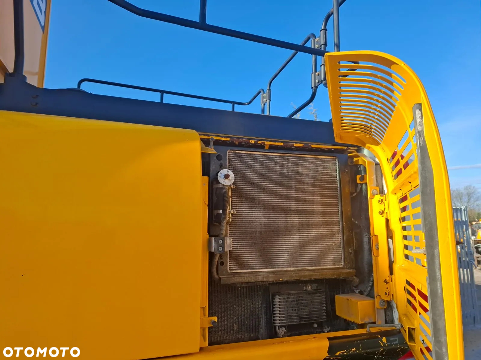 JCB JS 200W - 10