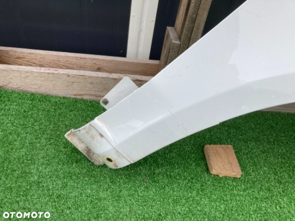 Błotnik Mercedes V-Klasa 447 AMG  prawa strona - 2