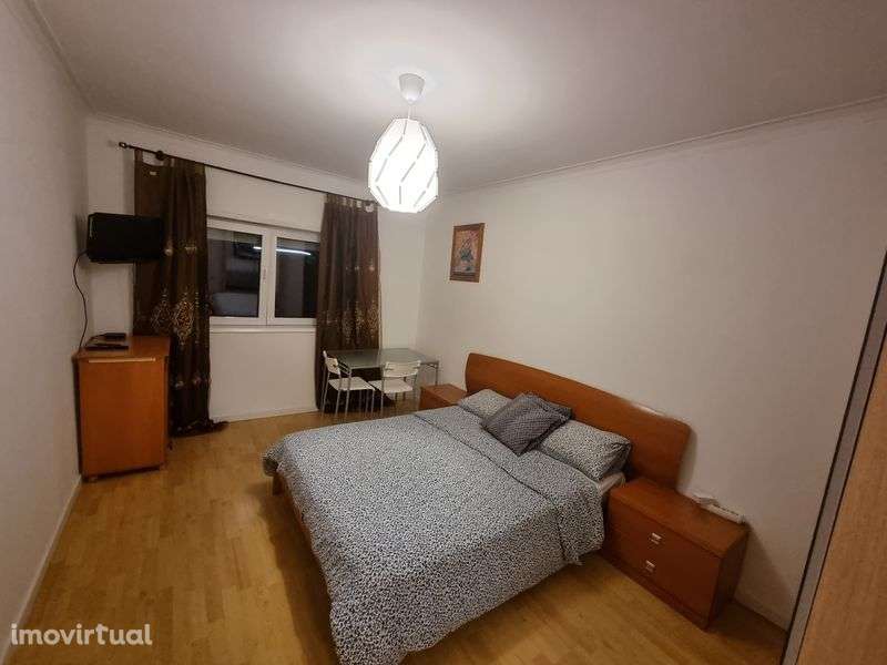Quarto para casal Campanhã Porto - Grande imagem: 4/5
